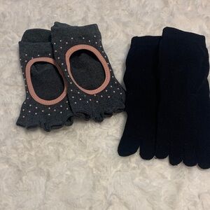 Toesox Gray and Black Toe Socks
